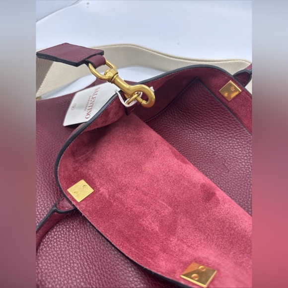 NWT VALENTINO  Burgundy Grained-Leather Tote Bag/ Crossbody - Picture 8 of 16